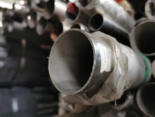 Neuer, einfacher Front-Edelstahl-Stoßfänger Bull Bar mit LED-Leuchten für Toyota Hilux Vigo Revo Rocco Nissan NP300 Navara Isuzu Mitsubishi Volkswagen Ford F150 Raptor Ranger