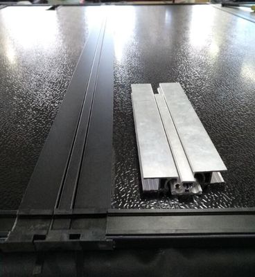 Soem-Hersteller-Wholesale Aluminum Tri-Falten-Ladefläche-Abdeckung 10 Minute-einfache Installation für Hilux Revo