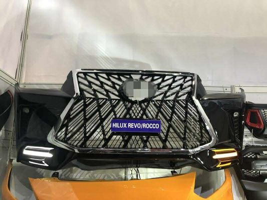 Schwarze Fahrzeugkarosserie-Kit For Toyota Hilux Revo-Änderung an Lexus