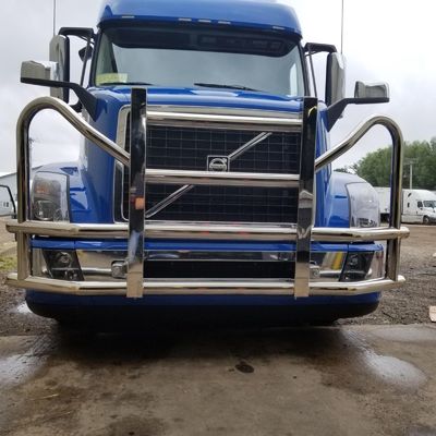 Dongsui-Fabrik starker Neuer Originalpreis Semi-Truck Bumper Hirschenschutz für Freightliner Cascadia Volvo International Prostar Kenworth Peterbilt Mack Pinnacle