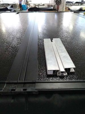 Auto-harte dreifachgefaltete Abdeckung für Förster Hilux Amarok F150 Tacoma