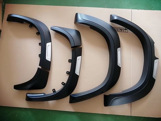 Mitsubishi Triton 2019 LKW-Fender-Aufflackern